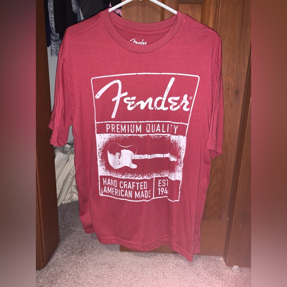 Fender Men's Vintage Red Tee